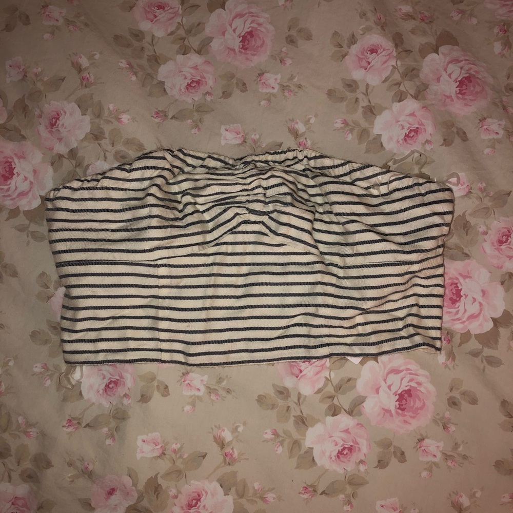 American Eagle Cropped Tube Top